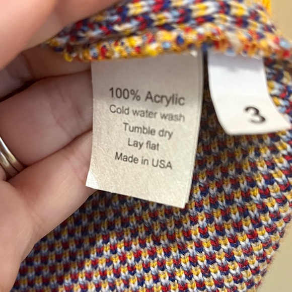 Cap'n Crunch Holiday Sweater Christmas Cereal Limited Edition Unisex size Small - Picture 4 of 6